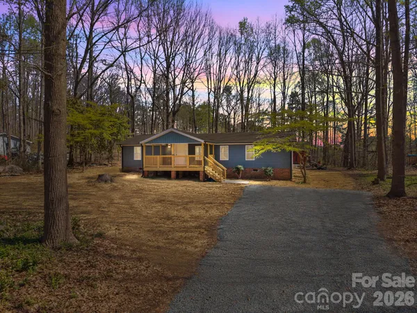 $269,900 | 215 Crescent Heights Drive, Salisbury, NC 28146