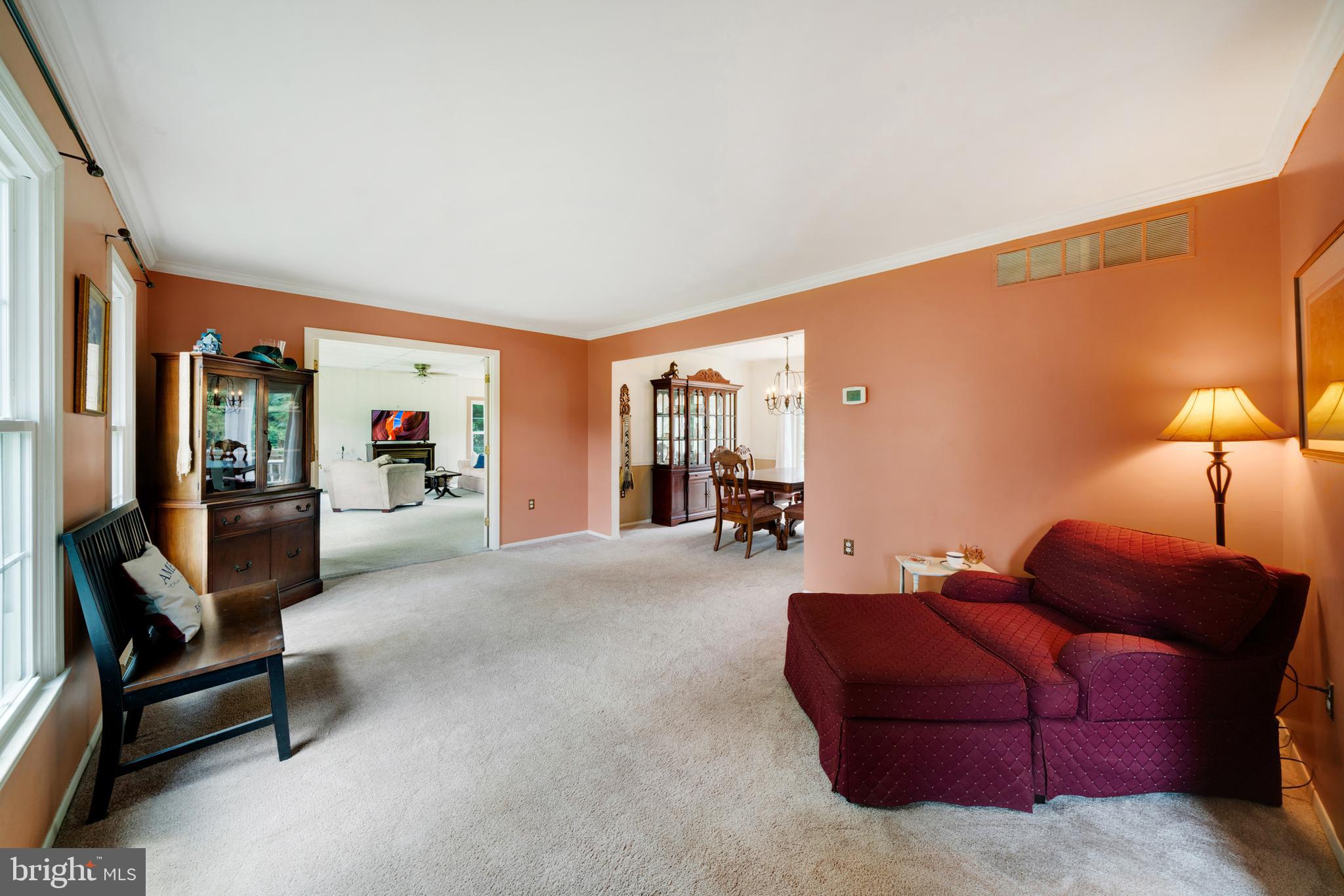 5586 Linton Road Sykesville, MD 21784 - Photo 30 of 104 Relax with a good book