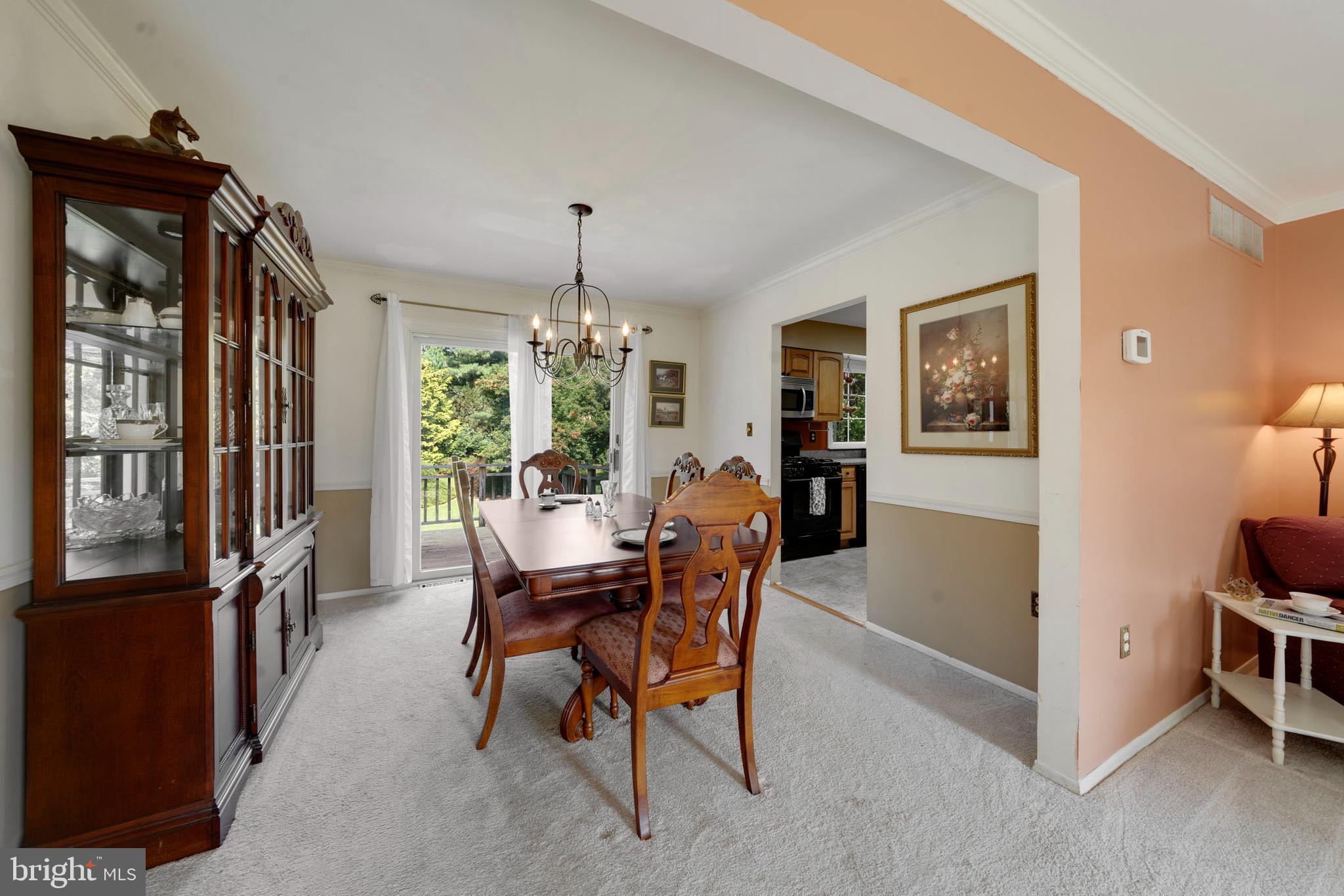 5586 Linton Road Sykesville, MD 21784 - Photo 42 of 104 Access to the back deck