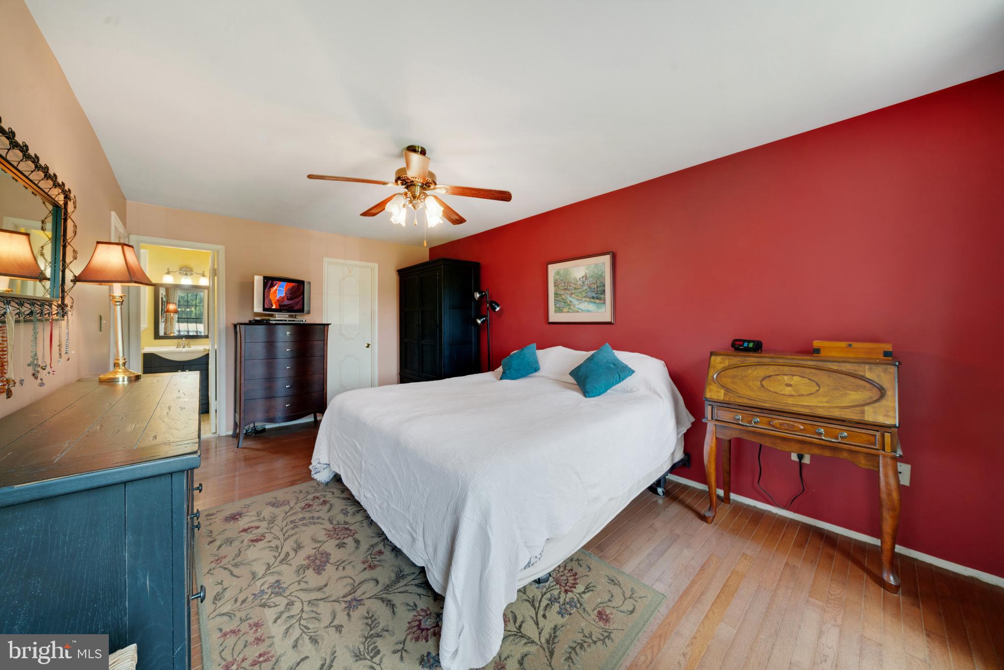 5586 Linton Road Sykesville, MD 21784 - Photo 49 of 104 Roomy primary suite