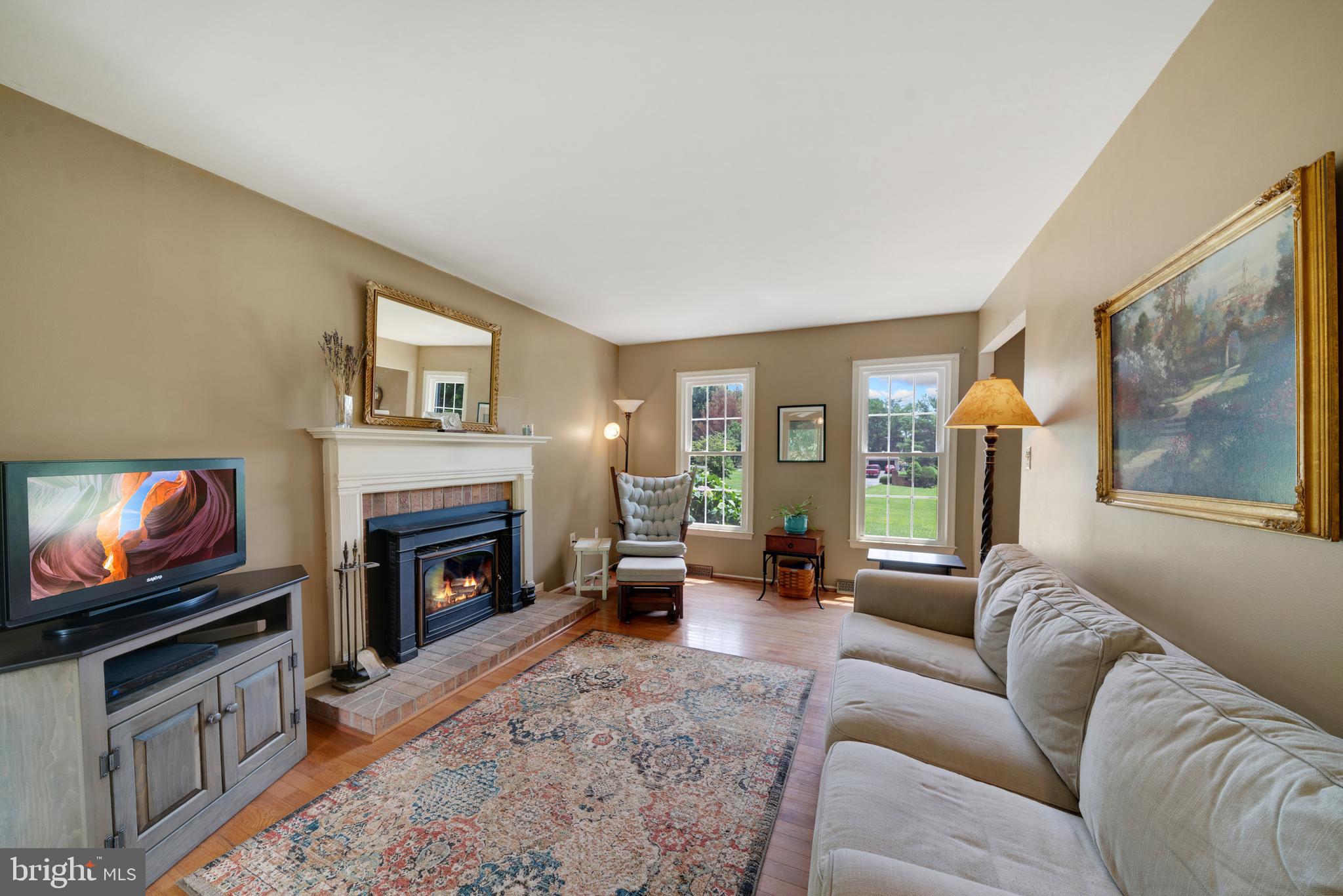 5586 Linton Road Sykesville, MD 21784 - Photo 5 of 104 Family room, flooded with natural light