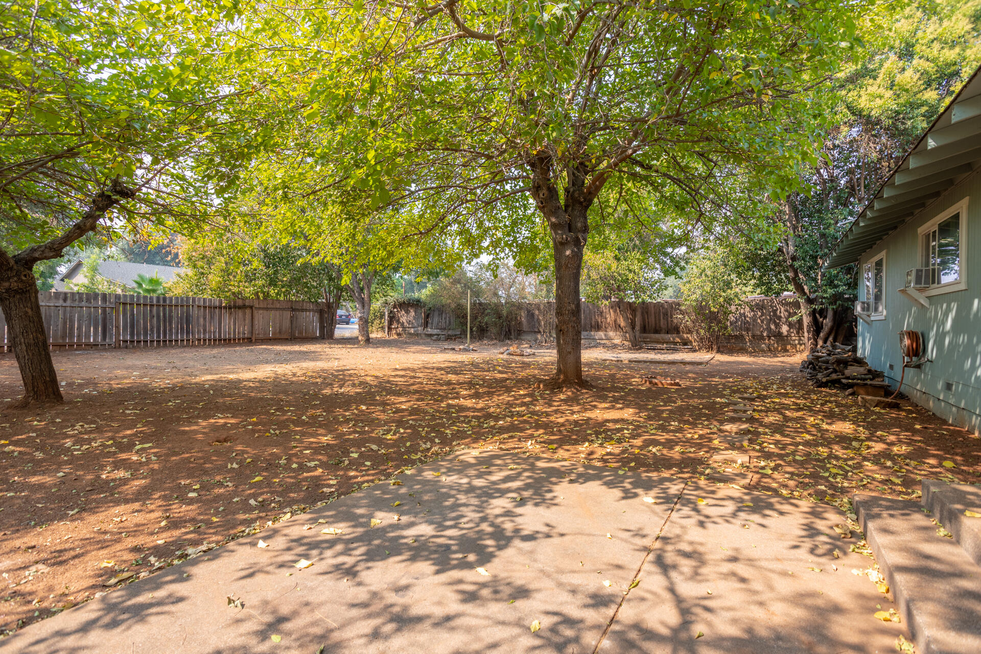 2756 Irwin Road Redding, CA 96002 - Photo 6 of 29 65 back