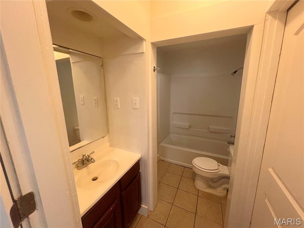 1631 North Church Street Belleville, IL 62221 - Photo 13 of 38