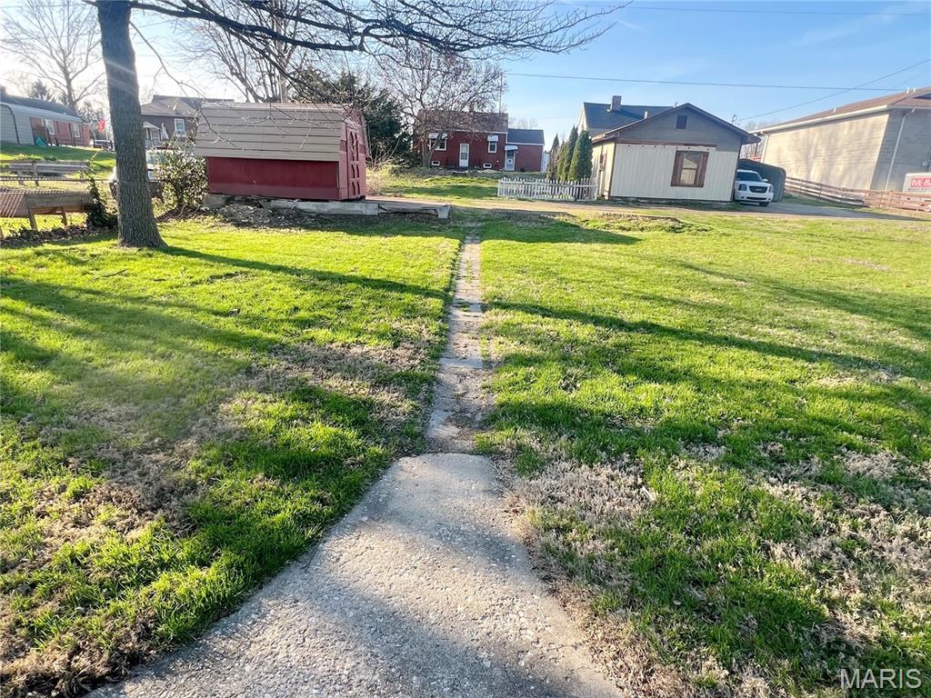 1631 North Church Street Belleville, IL 62221 - Photo 4 of 38