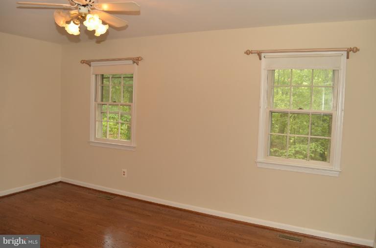 408 Halsey Road Annapolis, MD 21401 - Photo 4 of 21 Bedroom