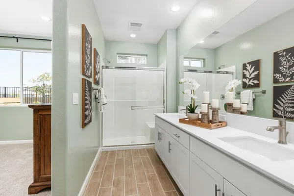 $455,990 | 1966 North Arroyo Avenue, Fresno, CA 93727
