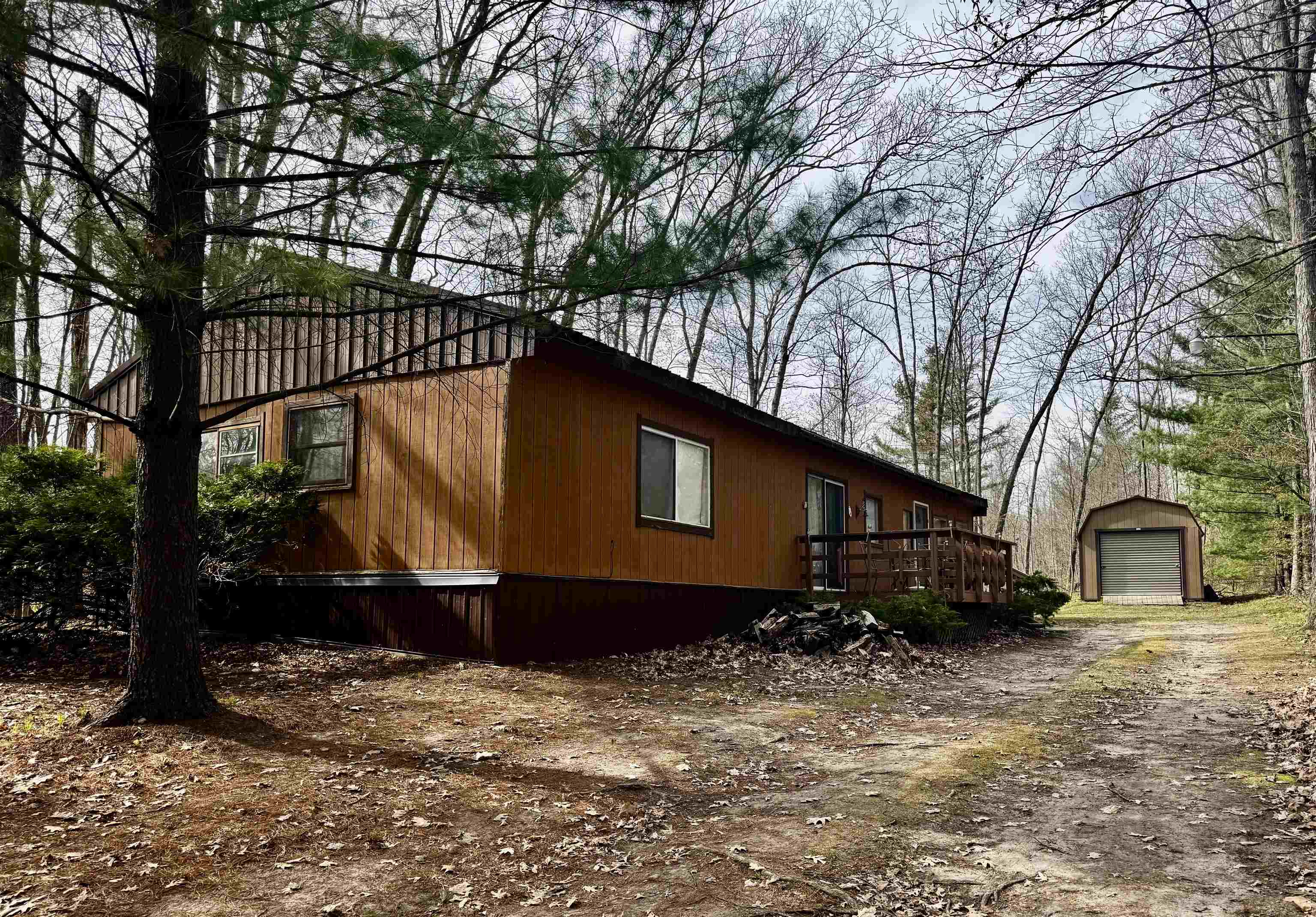 2691 Ridge Road Harrison, MI 48625 - Photo 1 of 39