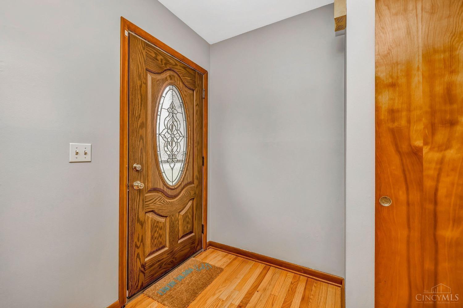 4086 River Road Hamilton, OH 45015 - Photo 4 of 49 Gallery Image 4