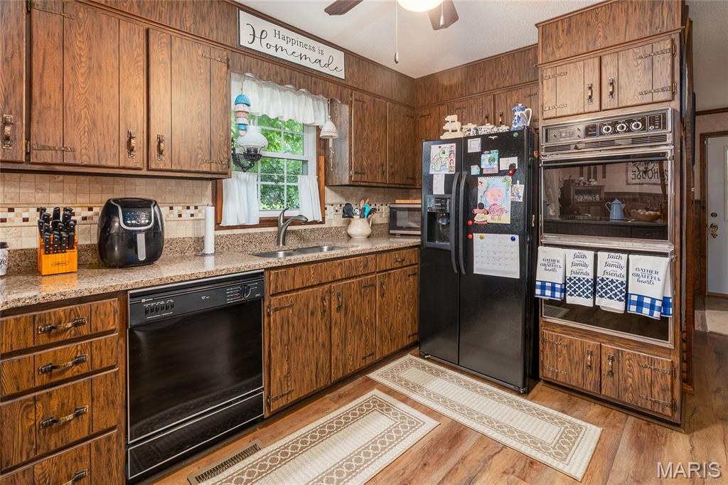 1425 Coffee Road Raleigh, IL 62977 - Photo 11 of 33