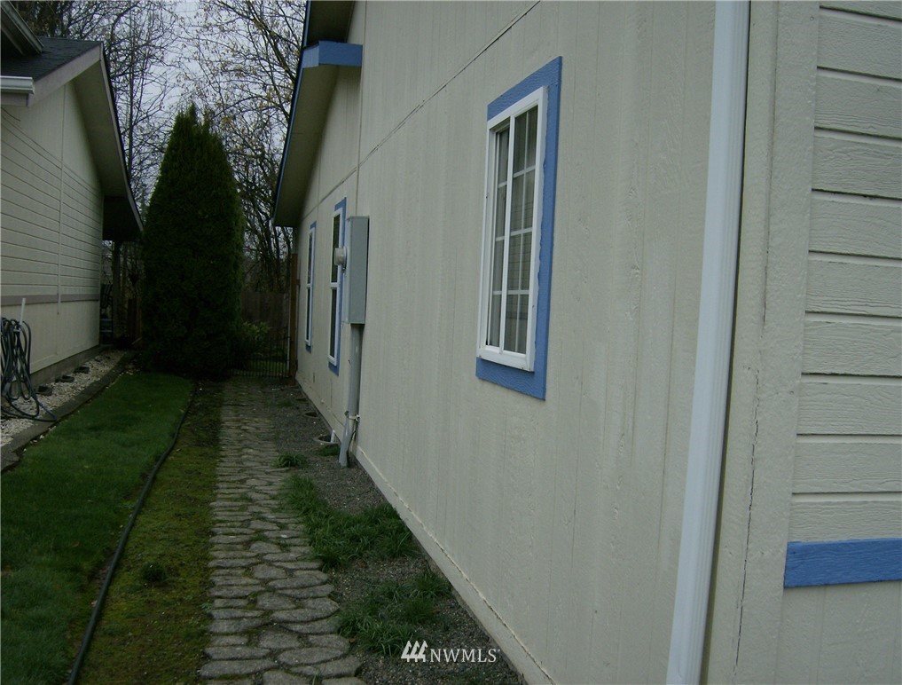 1101 South Scheuber Road, Unit 3 Centralia, WA 98531 - Photo 4 of 24 Gallery Image 4