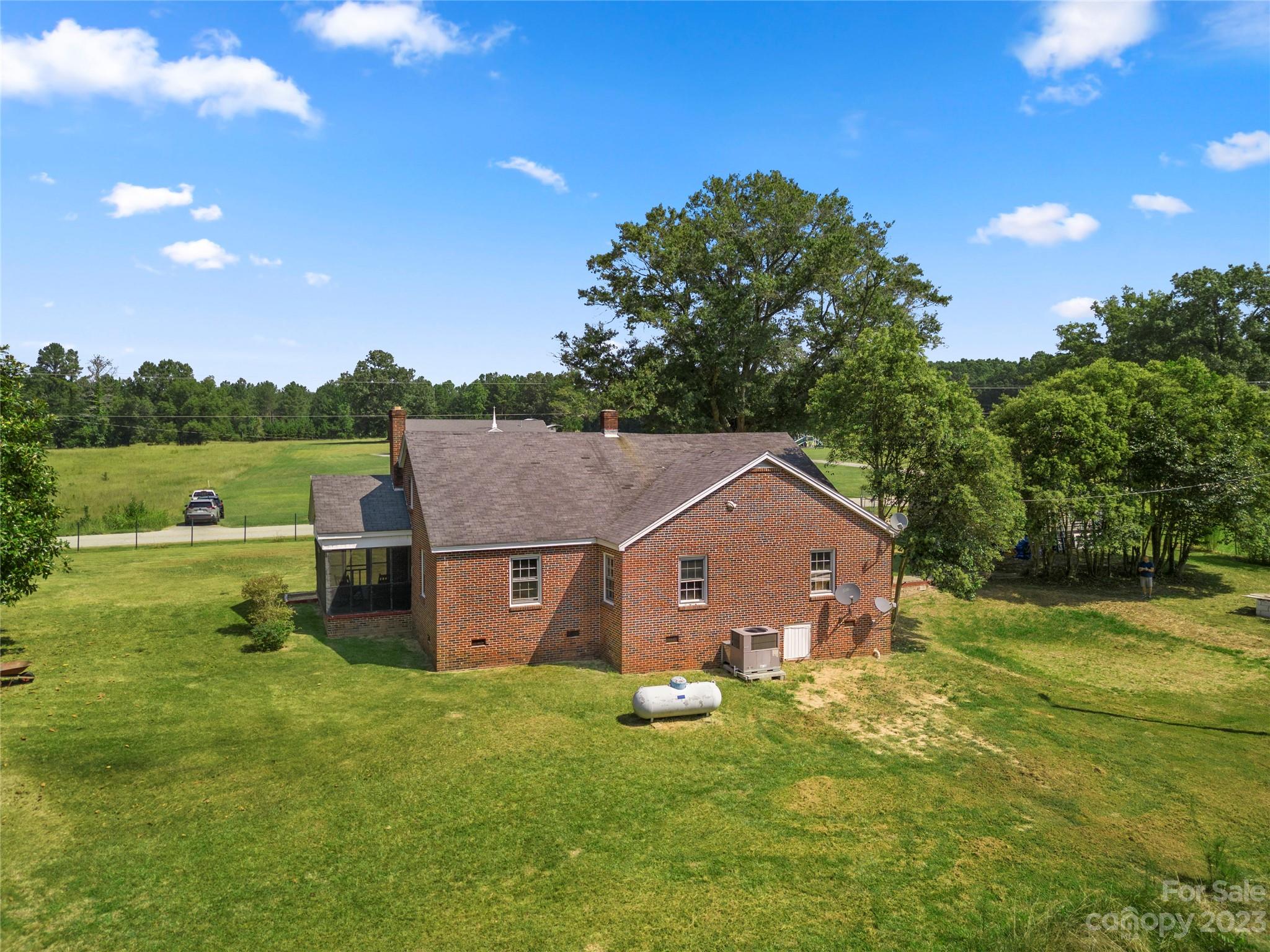 818 Old Buncombe Road Union, SC 29379 - Photo 25 of 27 a aerial view of a house with a yard