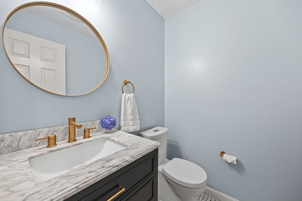 175 Maskwonicut Street Sharon, MA 02067 - Photo 16 of 41