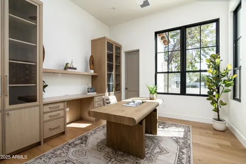 $6,450,000 | 6302 East Calle Del Norte, Scottsdale, AZ 85251