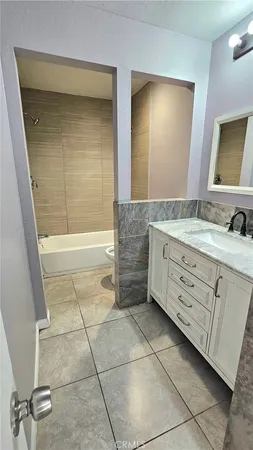 $375,000 | 7641 Reseda Boulevard, Unit 87, Reseda, CA 91335