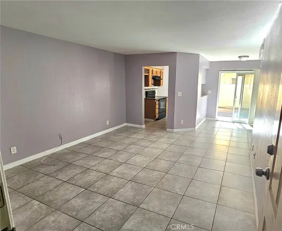 $375,000 | 7641 Reseda Boulevard, Unit 87, Reseda, CA 91335