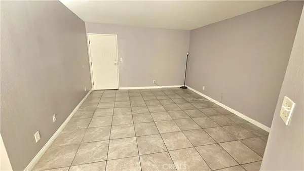 $375,000 | 7641 Reseda Boulevard, Unit 87, Reseda, CA 91335