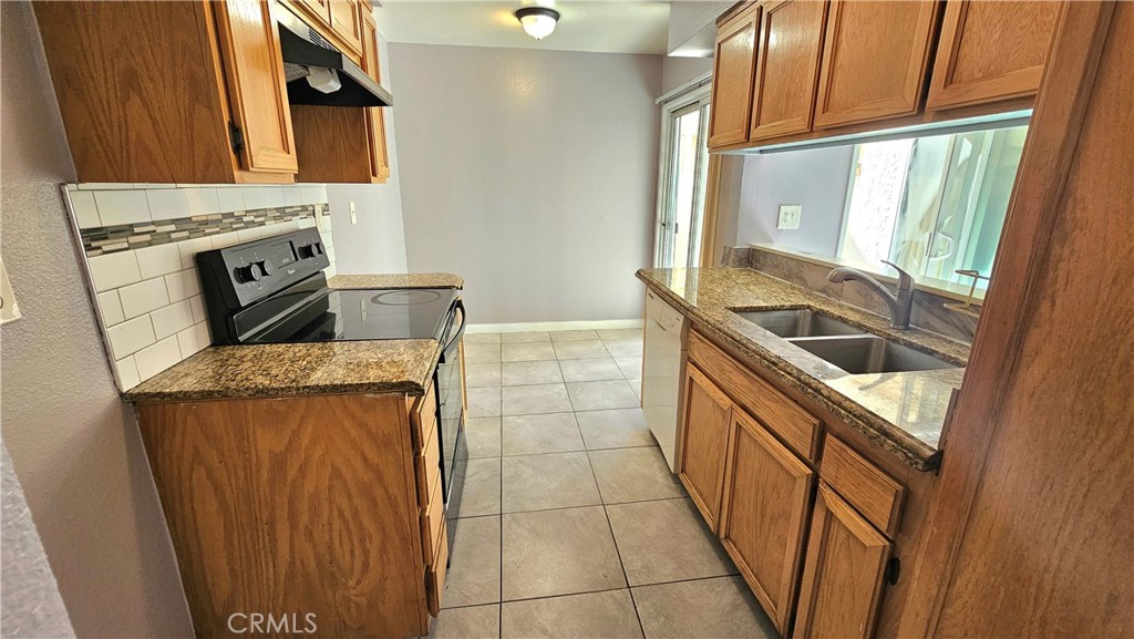 7641 Reseda Boulevard, Unit 87 Reseda, CA 91335 - Photo 8 of 42