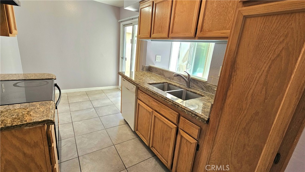 7641 Reseda Boulevard, Unit 87 Reseda, CA 91335 - Photo 9 of 42