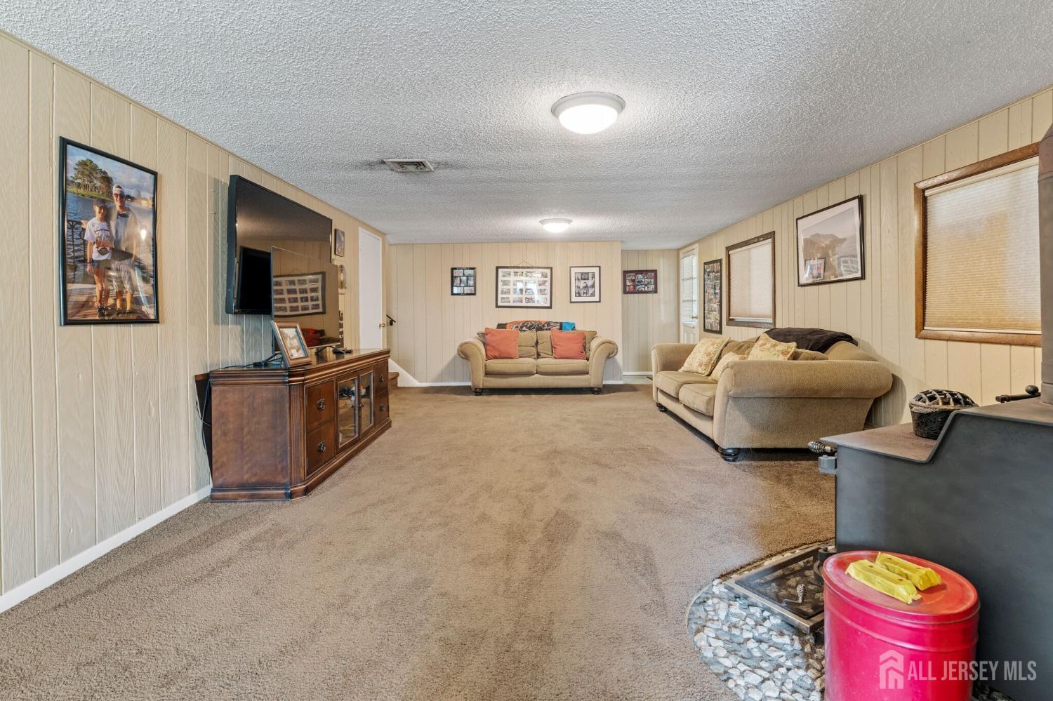 23 Canterbury Road East Brunswick, NJ 08816 - Photo 39 of 50 Gallery Image 39