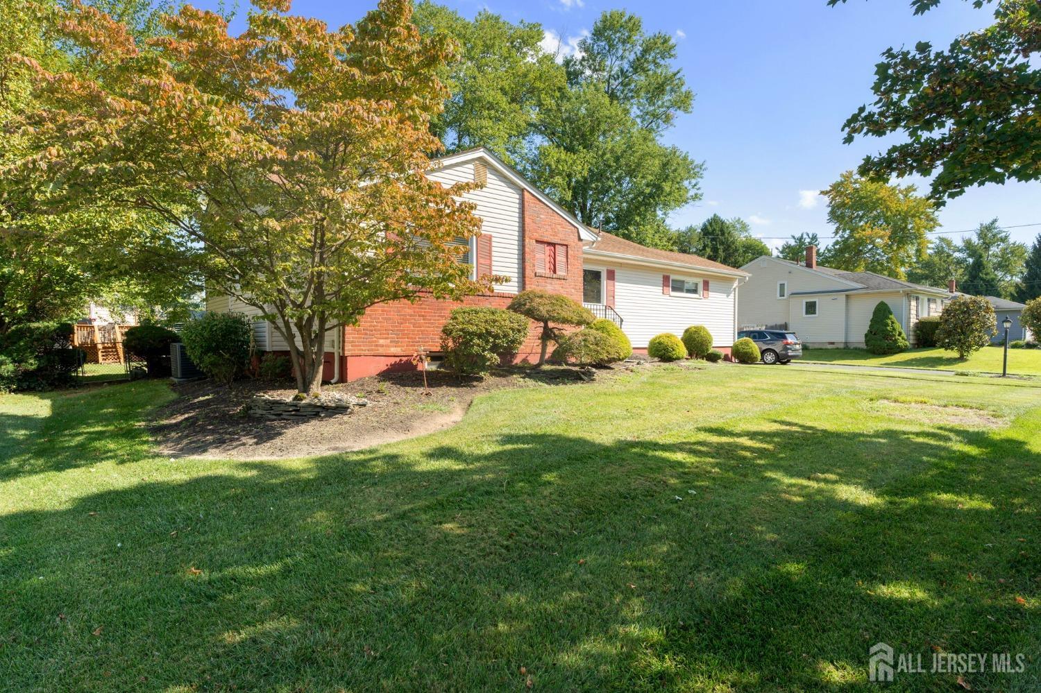 23 Canterbury Road East Brunswick, NJ 08816 - Photo 7 of 50 Gallery Image 7
