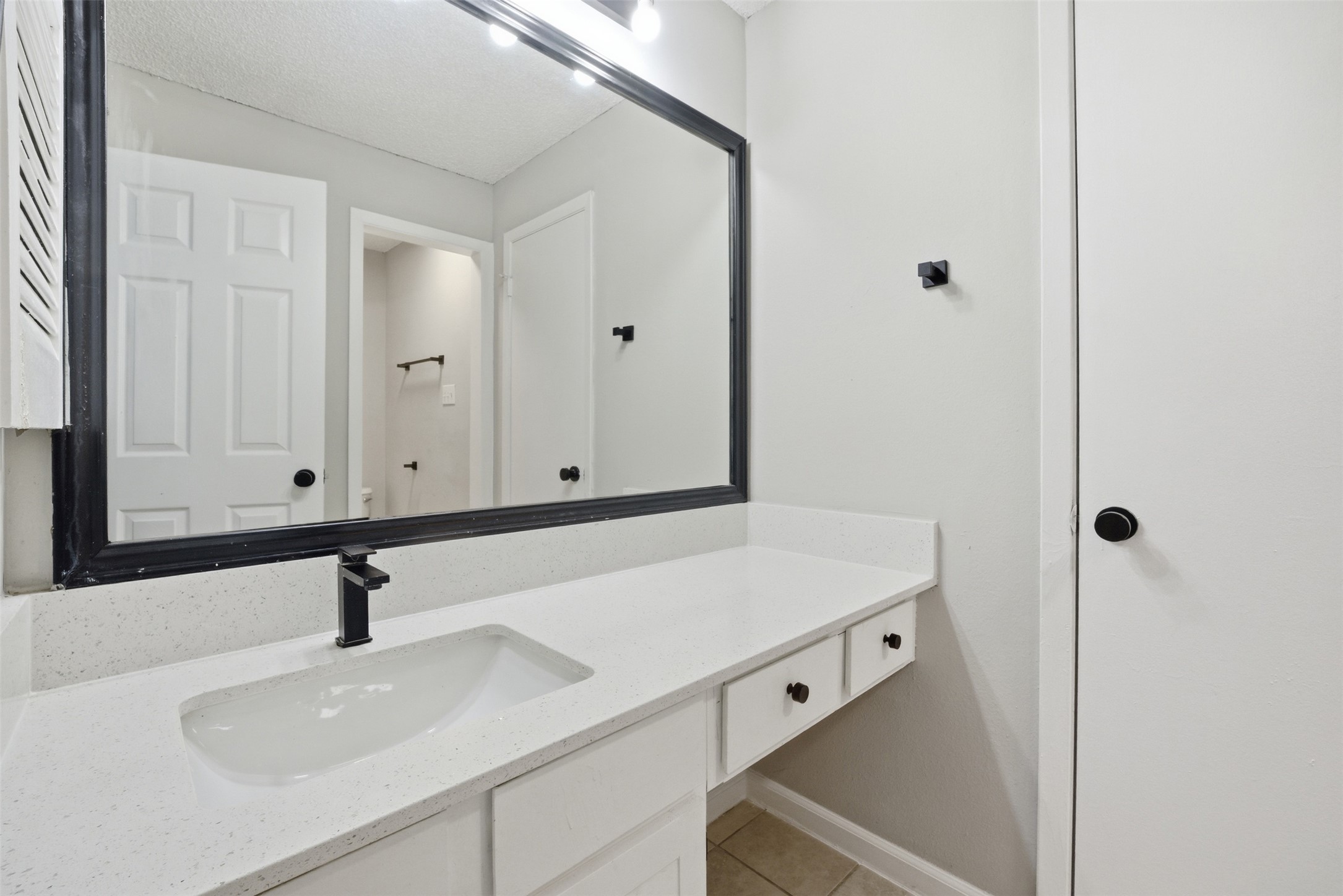 2009 West West Loop, Unit D Austin, TX 78758 - Photo 10 of 11
