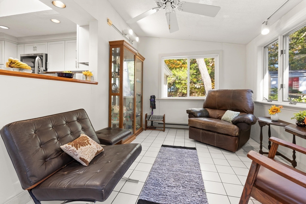109 Riverview Road Gloucester, MA 01930 - Photo 21 of 42 a living room with furniture and a window