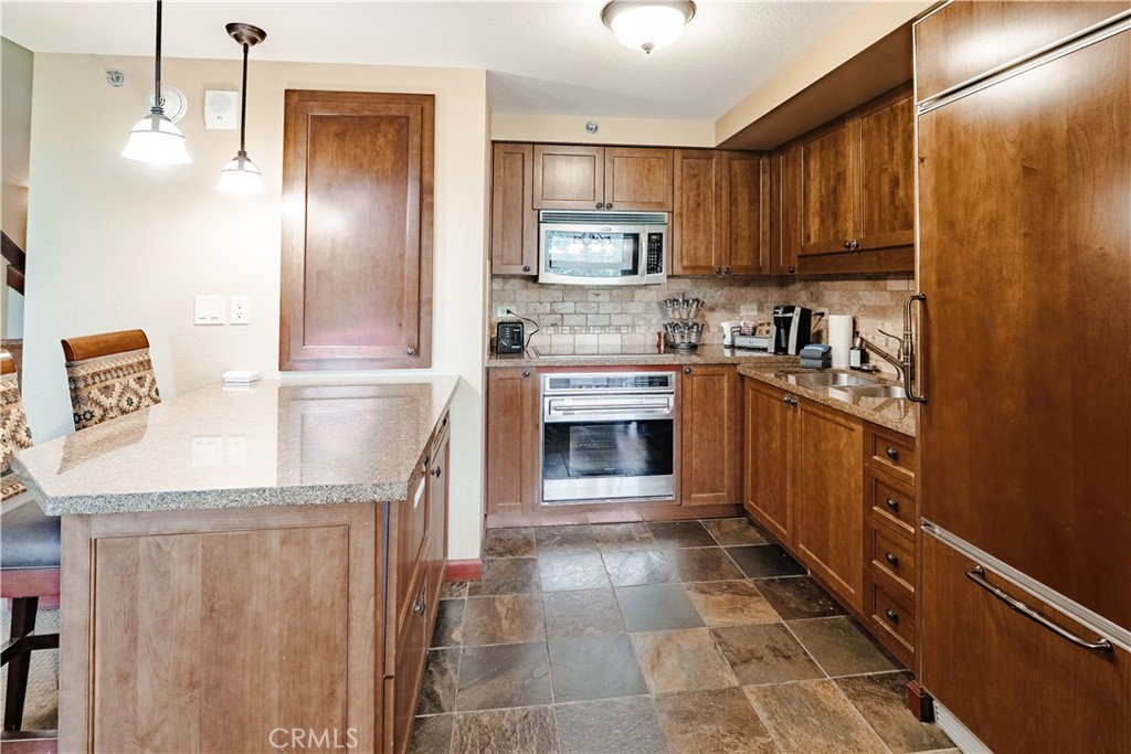 400 Resort Road, Unit 834/836 Olympic Valley, CA 96146 - Photo 18 of 37