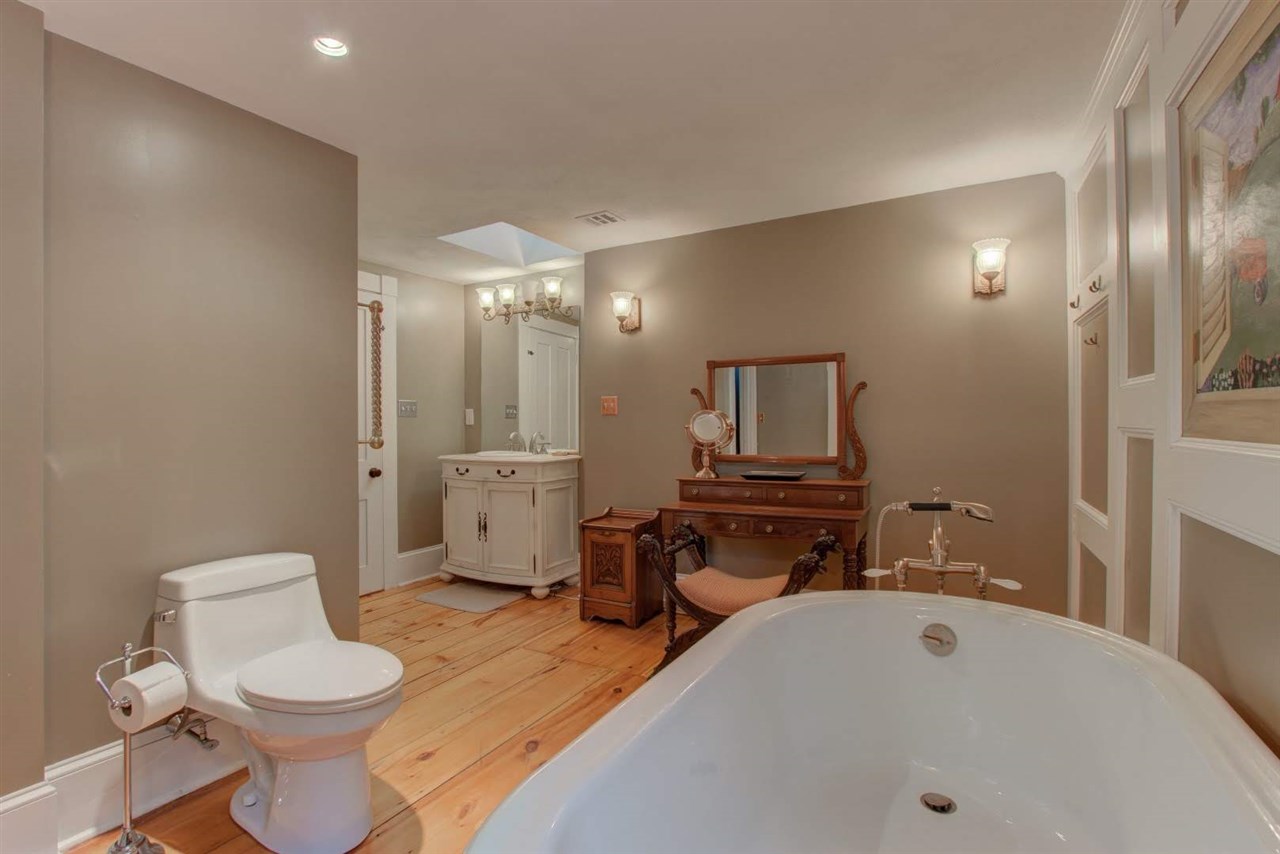 33 Weare Road Seabrook, NH 03874 - Photo 21 of 31 Gallery Image 21