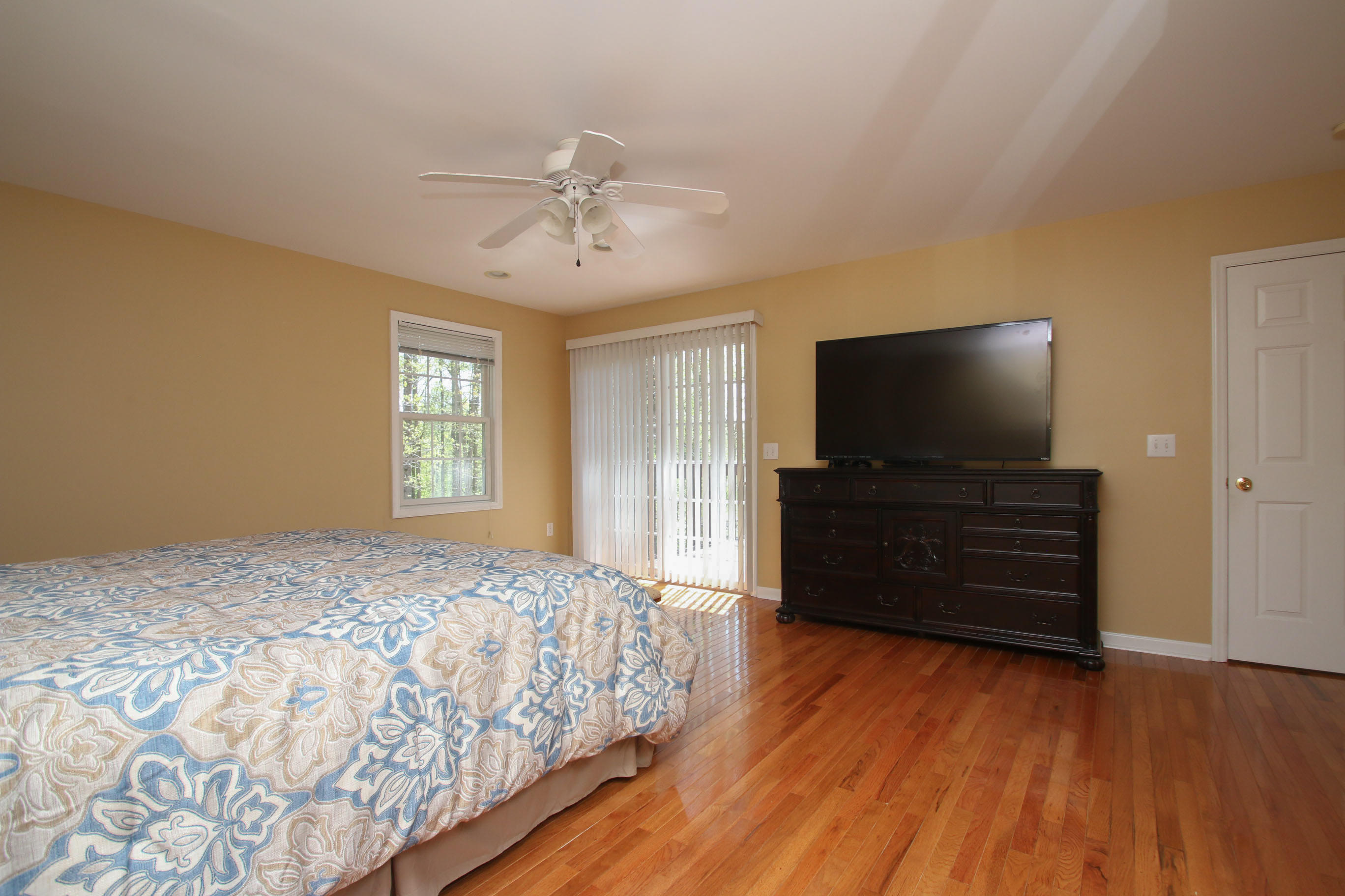 445 Periwinkle Road Moneta, VA 24121 - Photo 16 of 46 img_3872