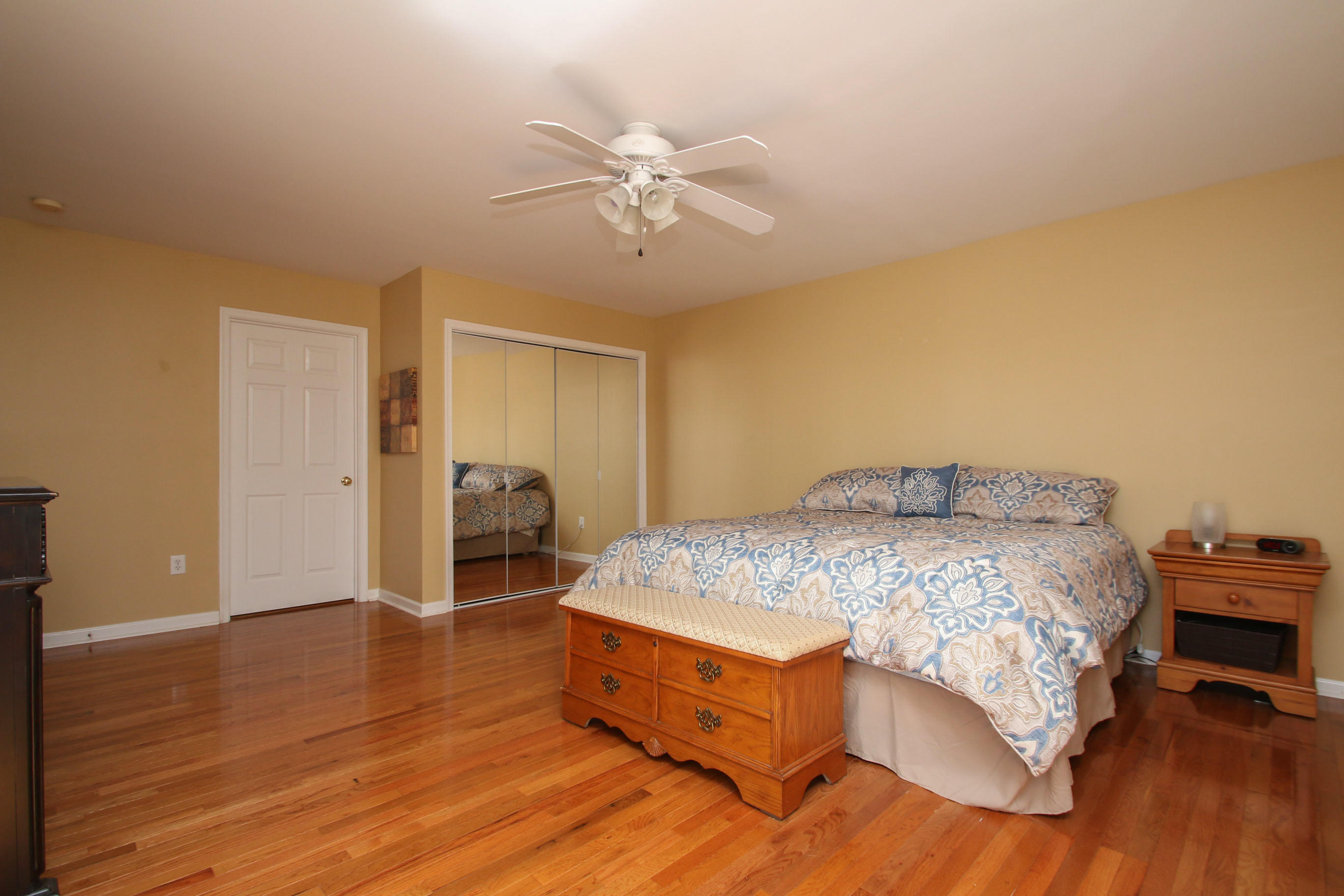 445 Periwinkle Road Moneta, VA 24121 - Photo 17 of 46 img_3880