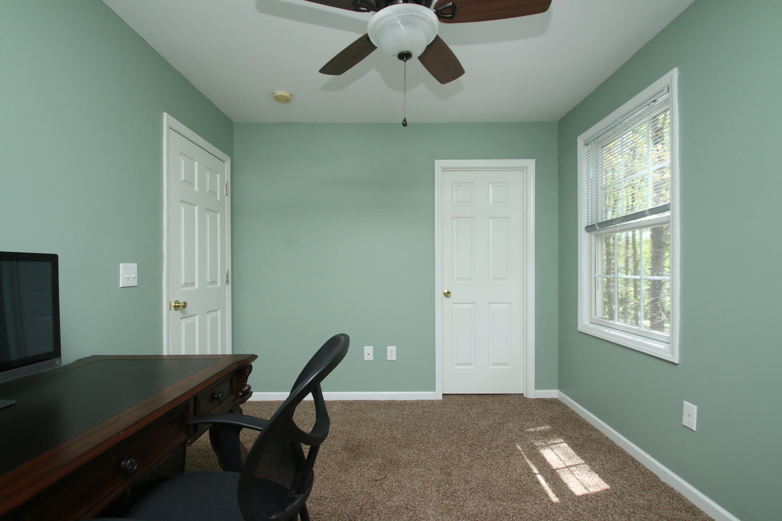 445 Periwinkle Road Moneta, VA 24121 - Photo 22 of 46 img_3891