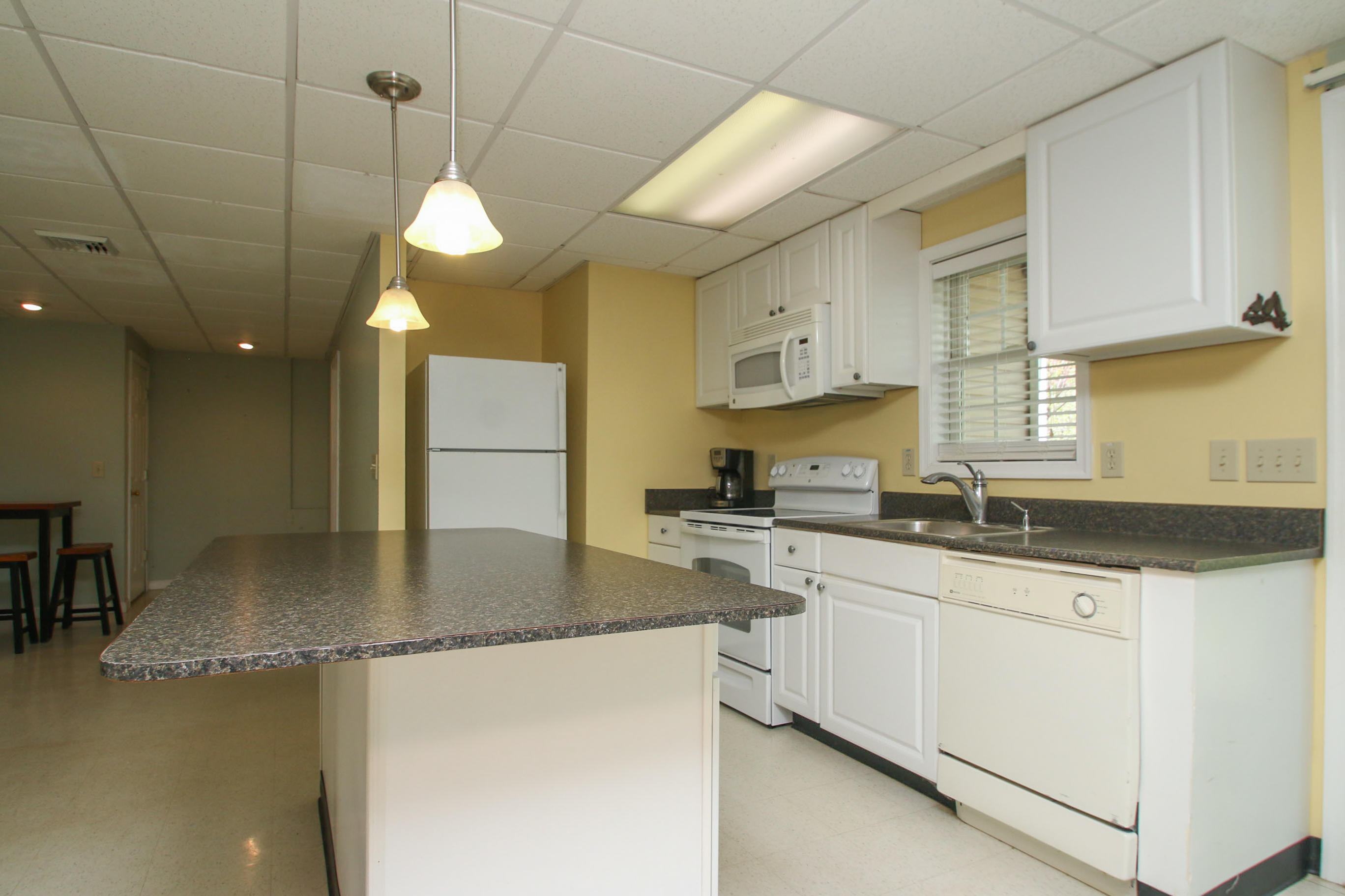445 Periwinkle Road Moneta, VA 24121 - Photo 28 of 46 img_3908