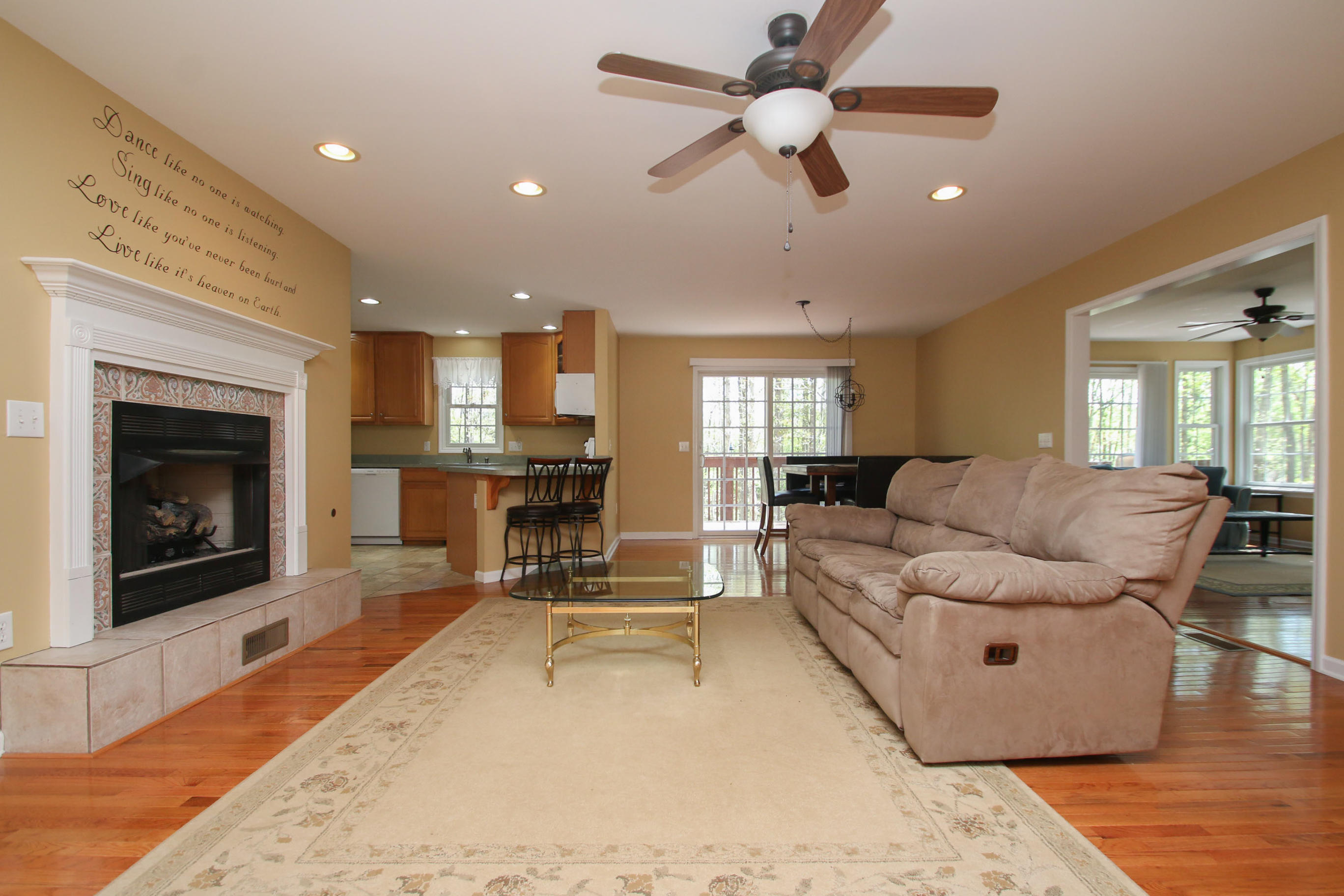 445 Periwinkle Road Moneta, VA 24121 - Photo 8 of 46 img_3838