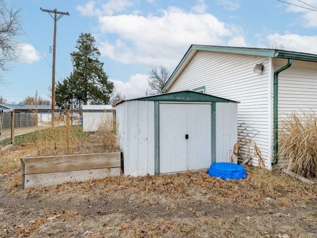 317 North Adams Street Cheney, KS 67025 - Photo 34 of 36