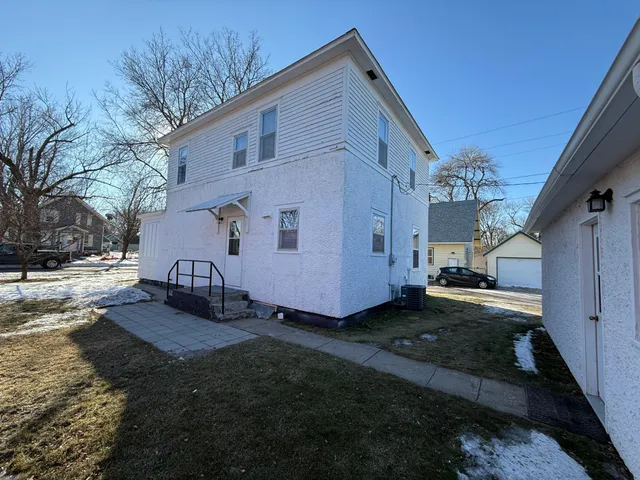 $119,000 | 135 East Snelling Avenue, Appleton, MN 56208