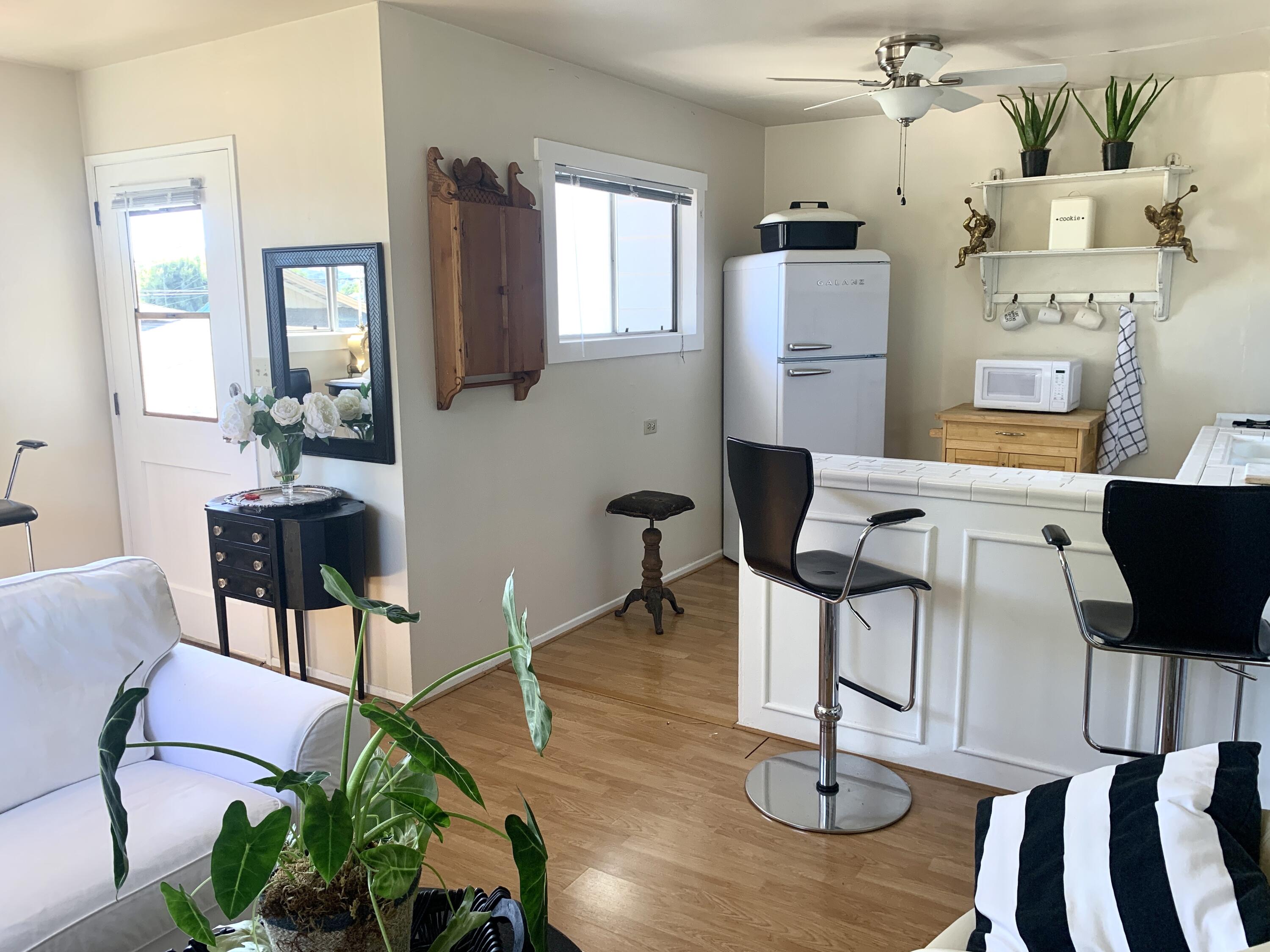 2528 De La Vina Street Santa Barbara, CA 93105 - Photo 16 of 32 a living room with furniture and wooden floor