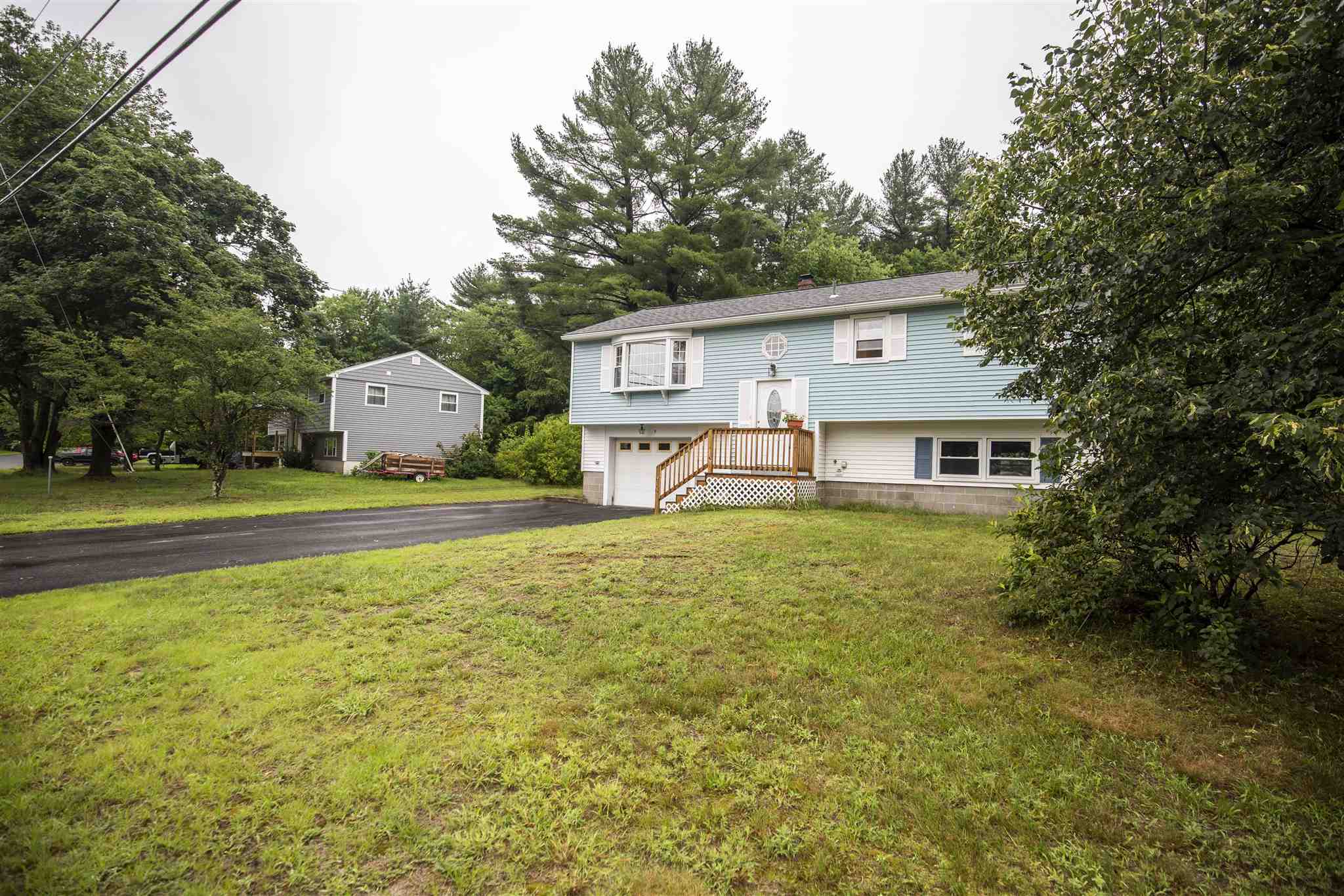 9 Mulberry Road Salem, NH 03079 - Photo 2 of 29 Gallery Image 2