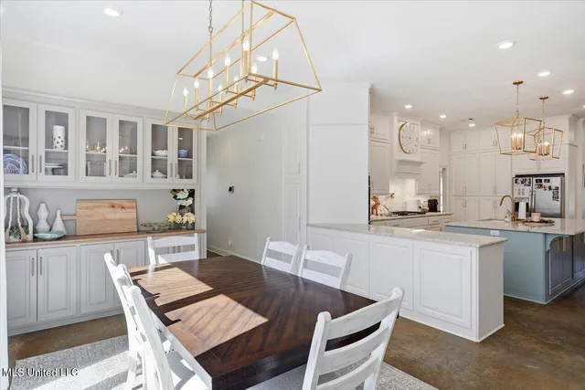 $484,900 | 123 L & B Way, Mendenhall, MS 39114