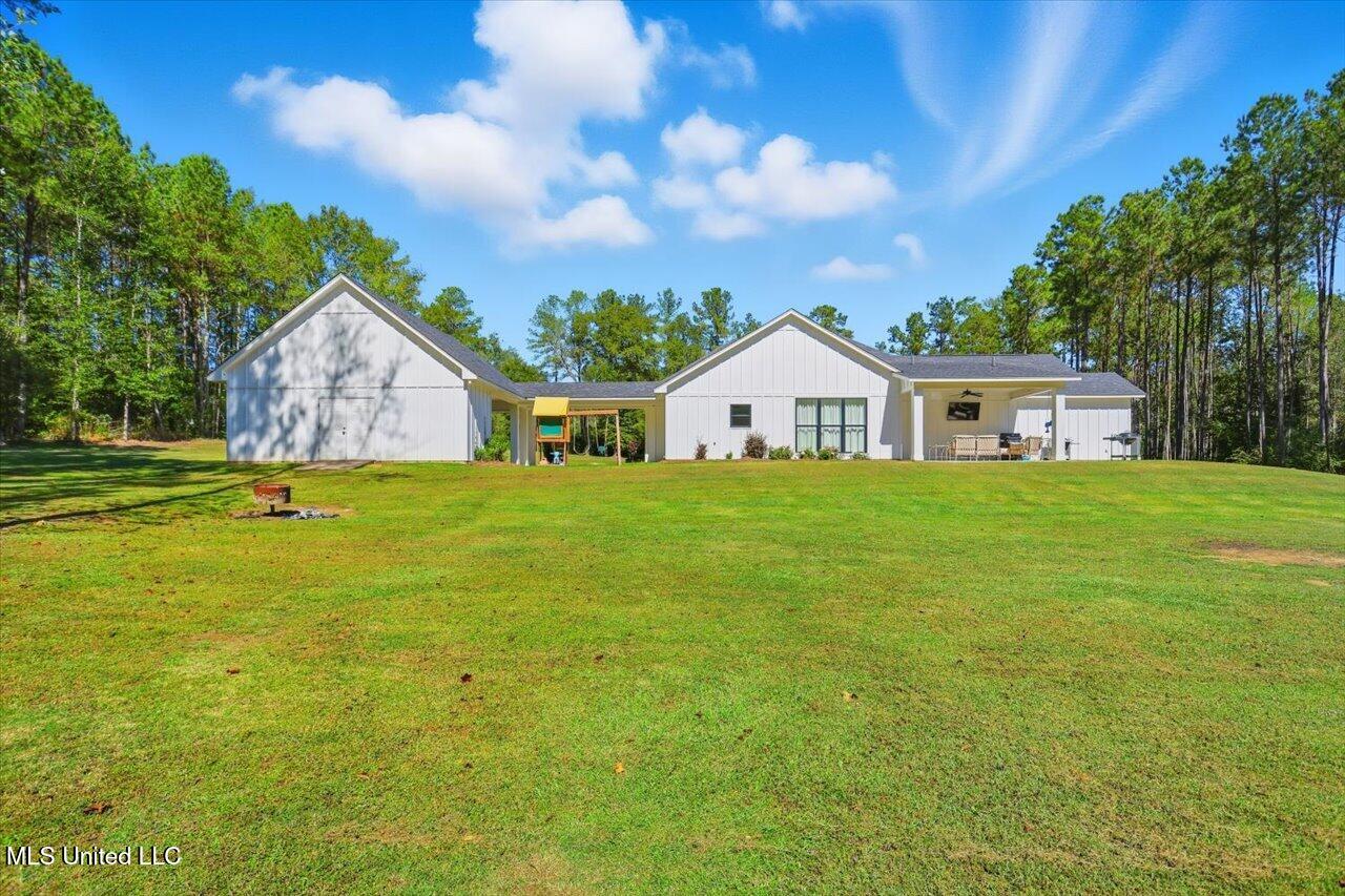 123 L & B Way Mendenhall, MS 39114 - Photo 34 of 73 34-123 L & B Way _ Home Tours MS