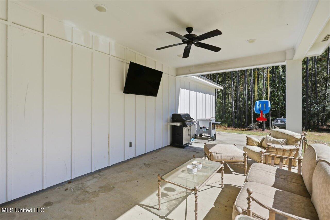 123 L & B Way Mendenhall, MS 39114 - Photo 38 of 73 38-123 L & B Way _ Home Tours MS