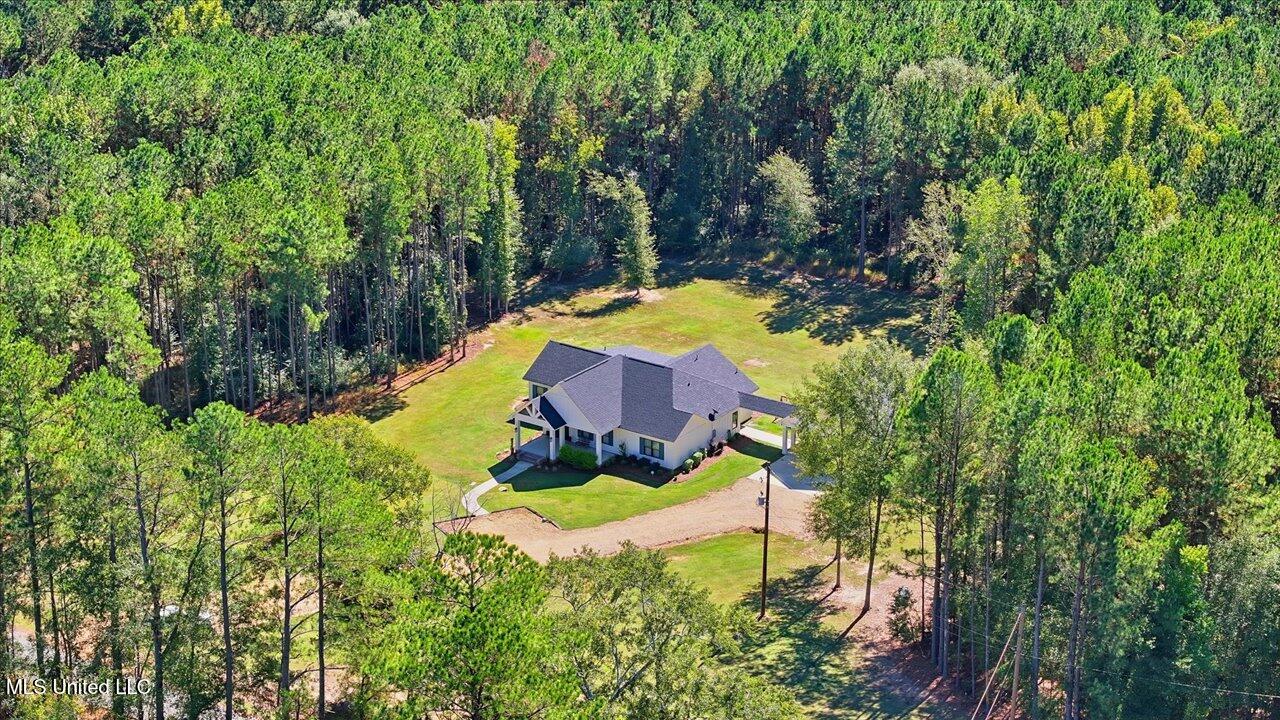 123 L & B Way Mendenhall, MS 39114 - Photo 52 of 73 52-123 L & B Way _ Home Tours MS