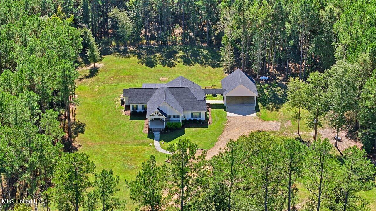 123 L & B Way Mendenhall, MS 39114 - Photo 54 of 73 54-123 L & B Way _ Home Tours MS