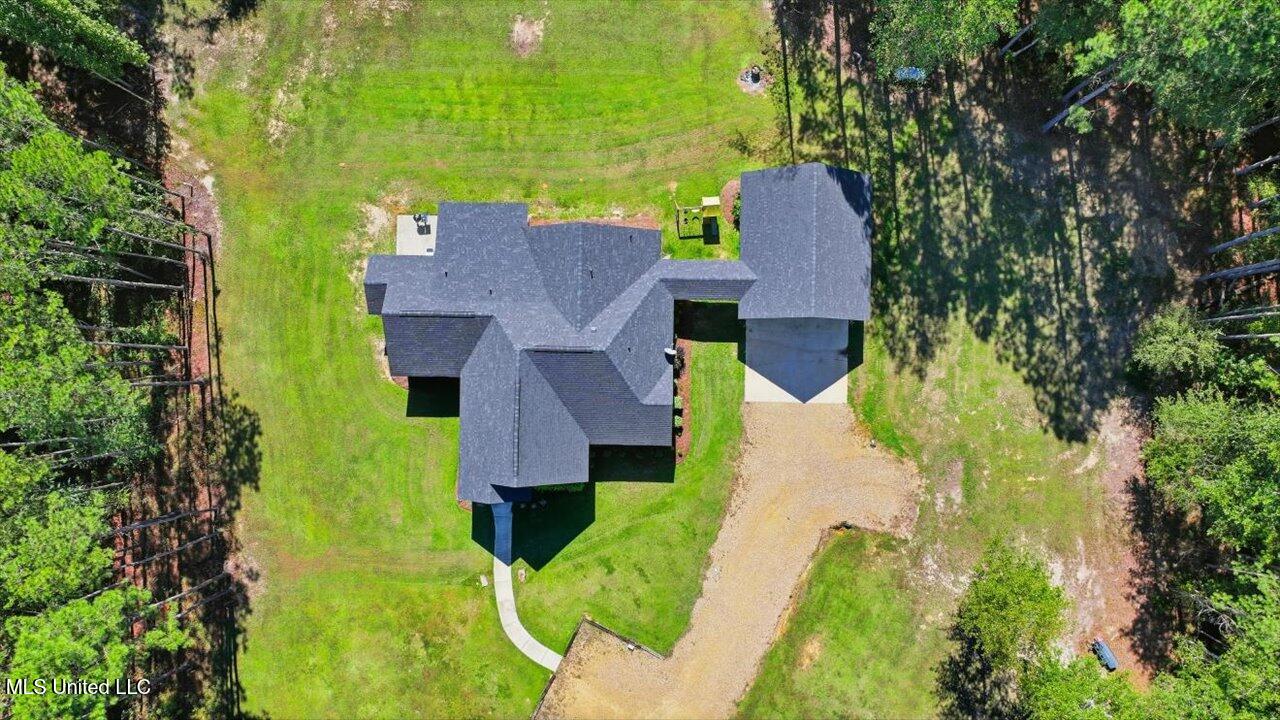 123 L & B Way Mendenhall, MS 39114 - Photo 63 of 73 63-123 L & B Way _ Home Tours MS