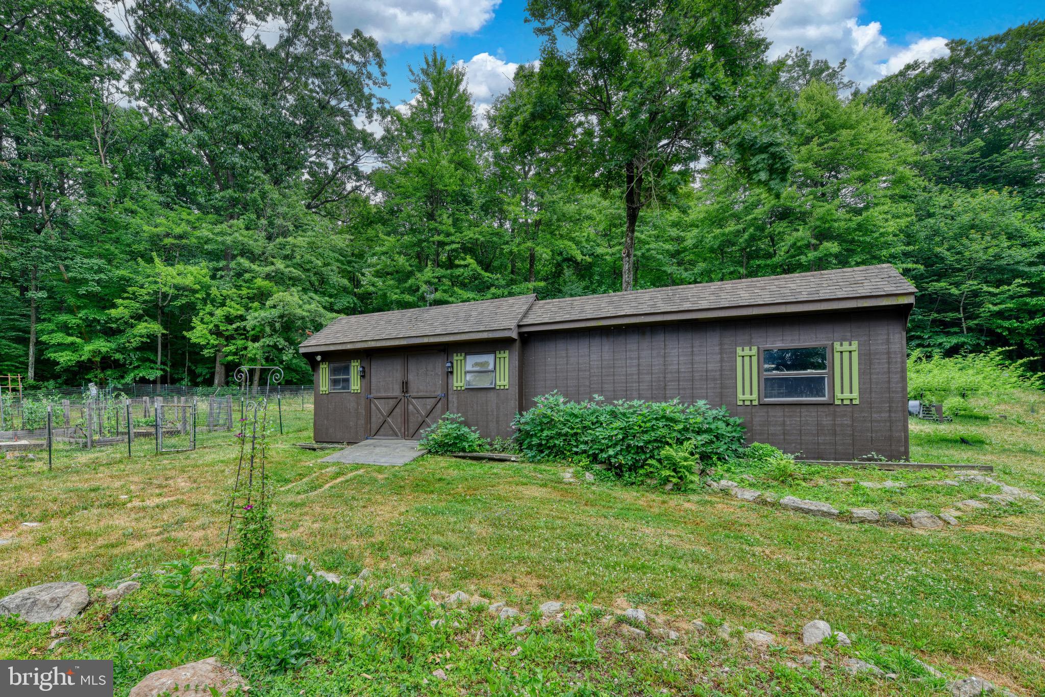 390 South Twin Valley Road Elverson, PA 19520 - Photo 14 of 45