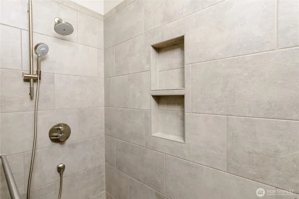 $975,000 | 621 Jones Farm Road, Sequim, WA 98382