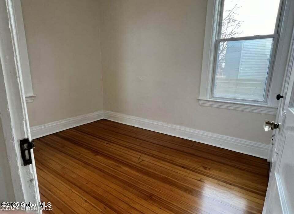 535 Hamilton Street Albany, NY 12203 - Photo 9 of 21 489743533_3107733466069264_5320226457367