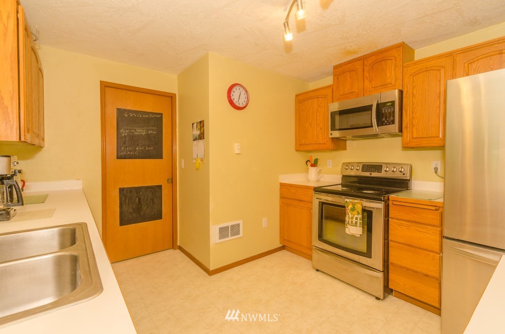 185 North Prairie Road Chehalis, WA 98532 - Photo 8 of 23