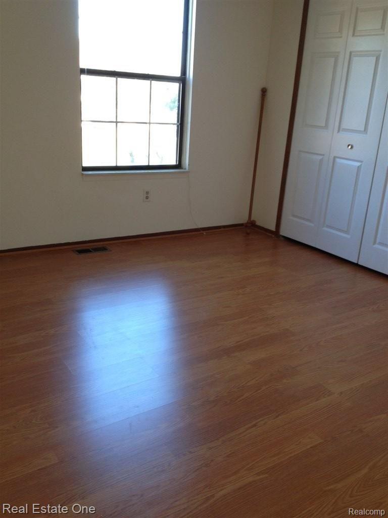 708 Baker Street Rochester, MI 48307 - Photo 11 of 19 closetJPG.JPG
