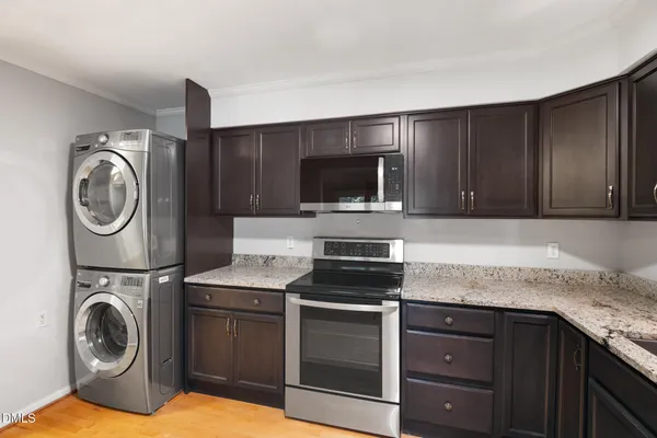 $330,000 | 1515 East Franklin Street, Unit 13, Chapel Hill, NC 27514