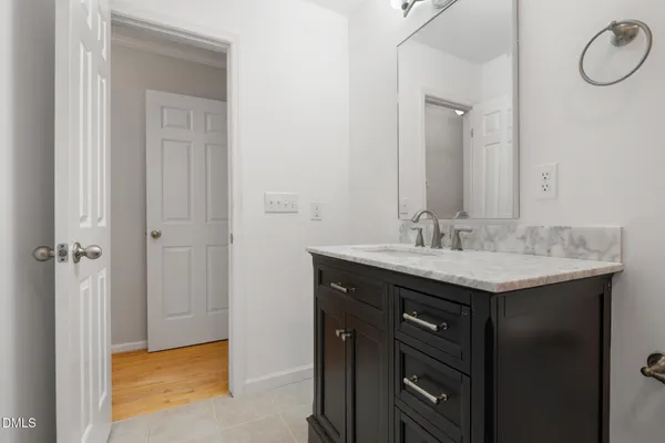 $330,000 | 1515 East Franklin Street, Unit 13, Chapel Hill, NC 27514